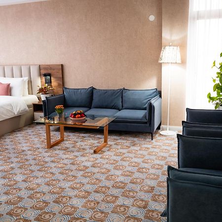 Cosmopolitan Hotel Shymkent Luaran gambar
