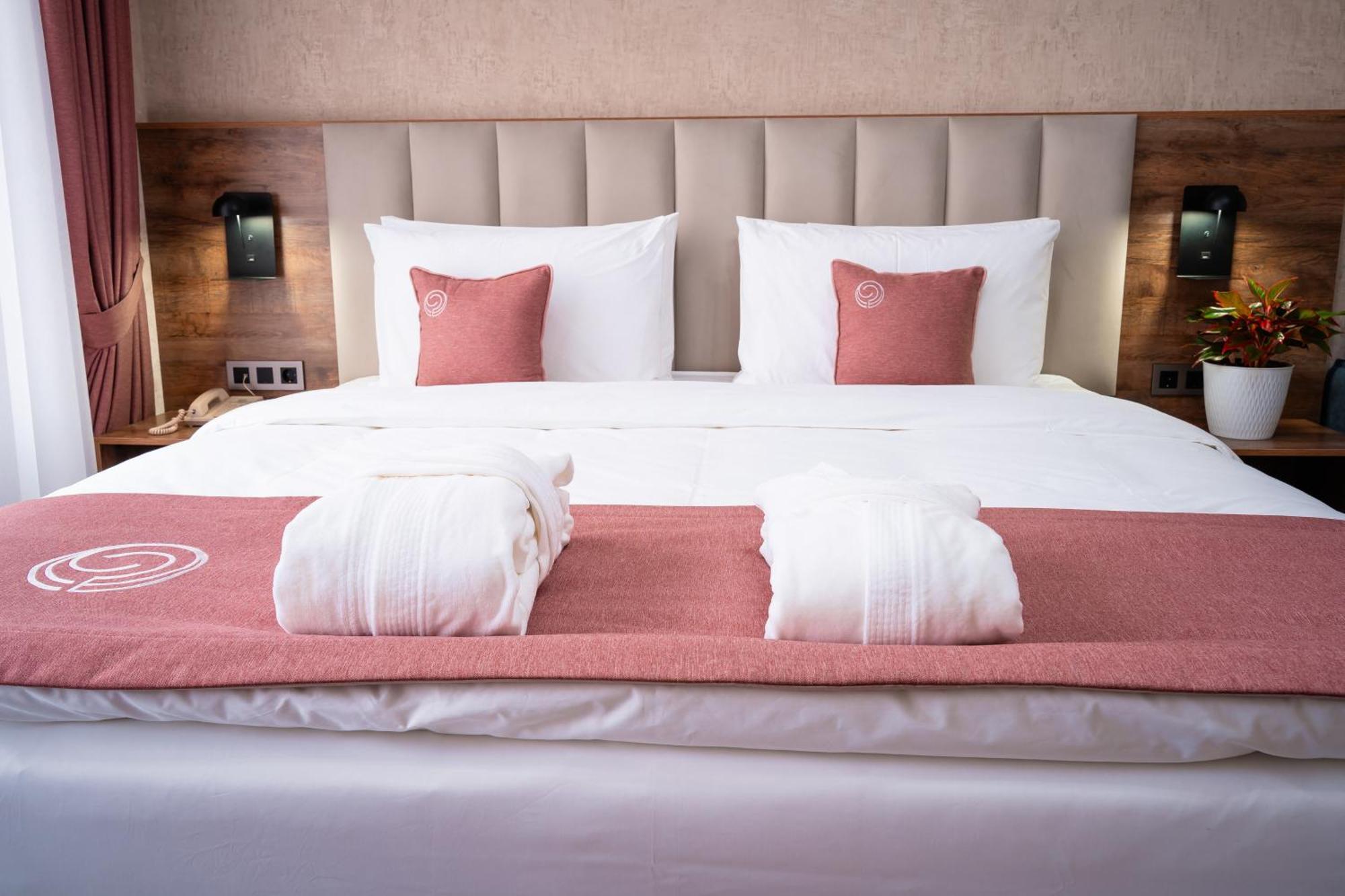 Cosmopolitan Hotel Shymkent Luaran gambar